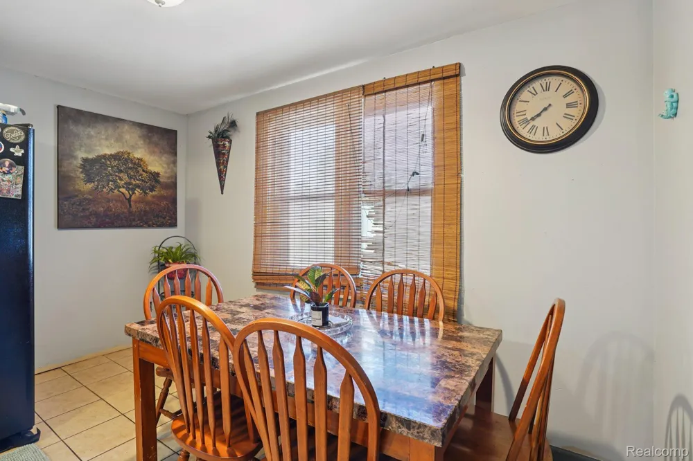 19740 Broadacres Street Clinton Charter Township, MI 48035