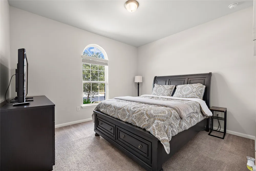 521 Hendelson Lane Hutto, TX 78634