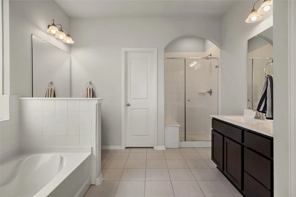 521 Hendelson Lane Hutto, TX 78634