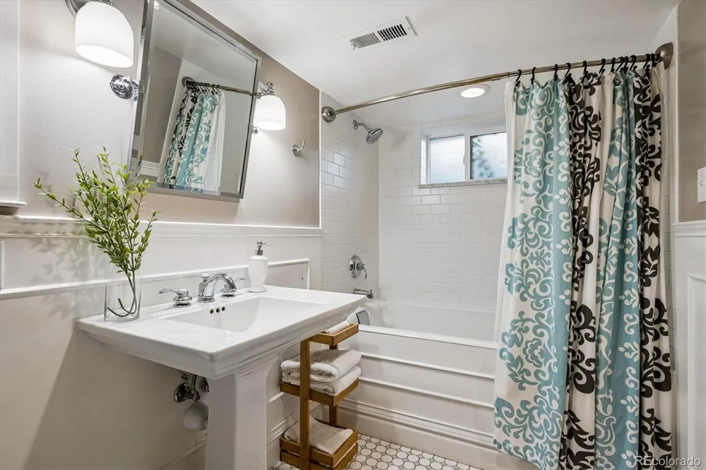 844 S Washington Street Denver, CO 80209
