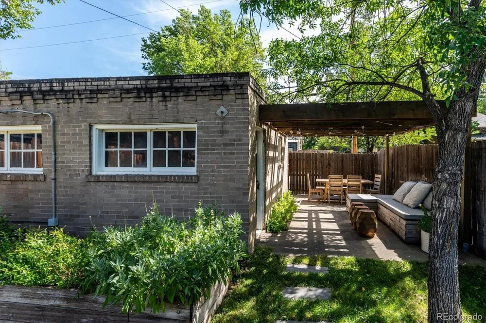 844 S Washington Street Denver, CO 80209