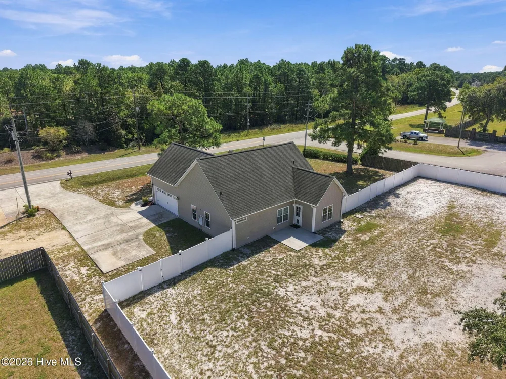 227 Queens Haven Road Hubert, NC 28539