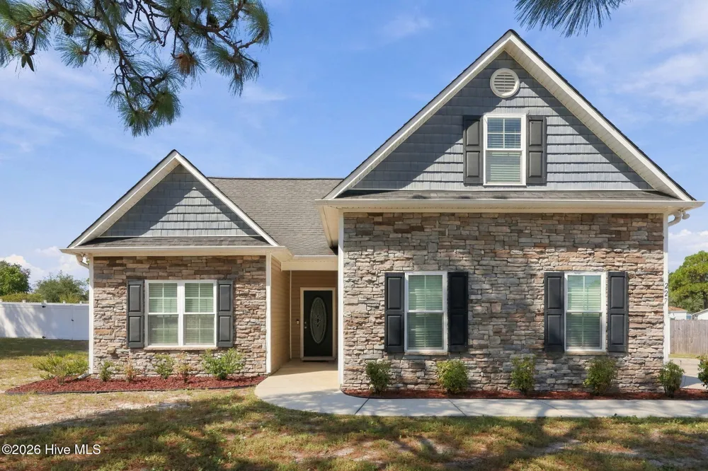 227 Queens Haven Road Hubert, NC 28539