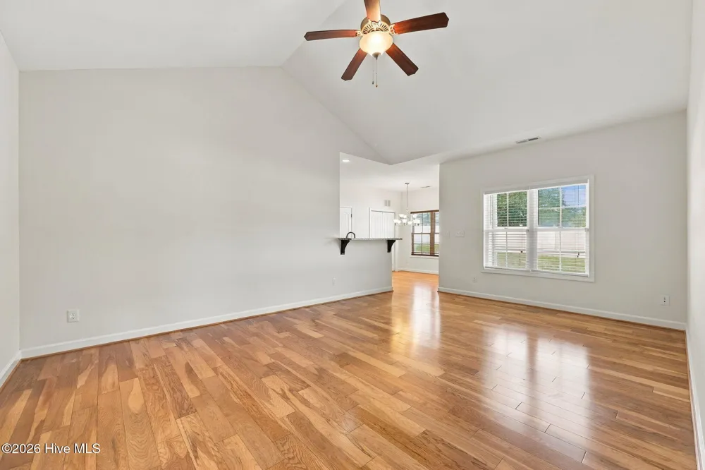 227 Queens Haven Road Hubert, NC 28539