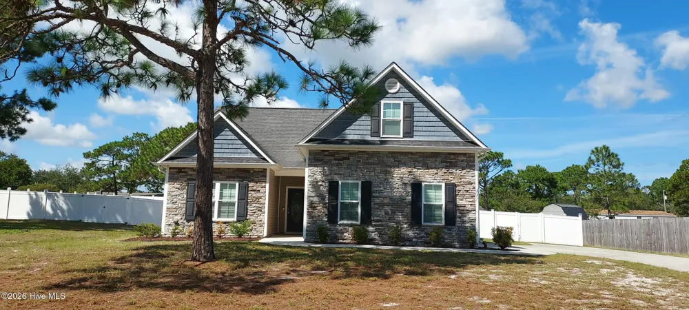 227 Queens Haven Road Hubert, NC 28539