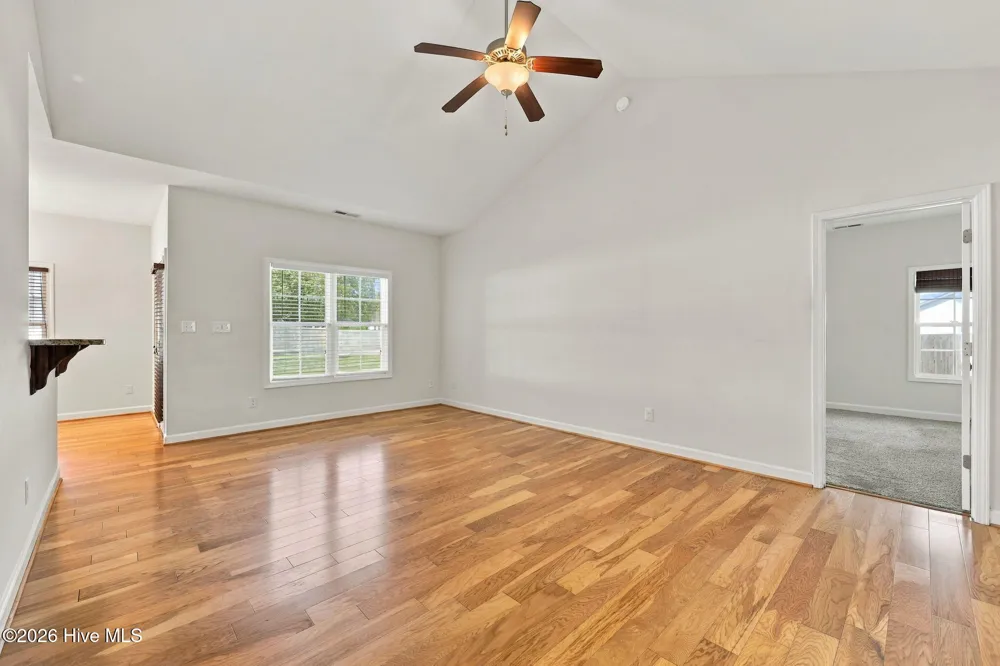 227 Queens Haven Road Hubert, NC 28539