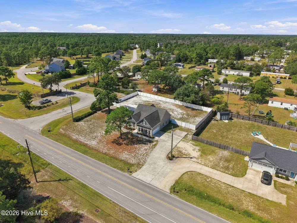 227 Queens Haven Road Hubert, NC 28539