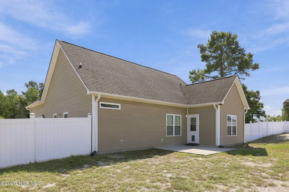227 Queens Haven Road Hubert, NC 28539