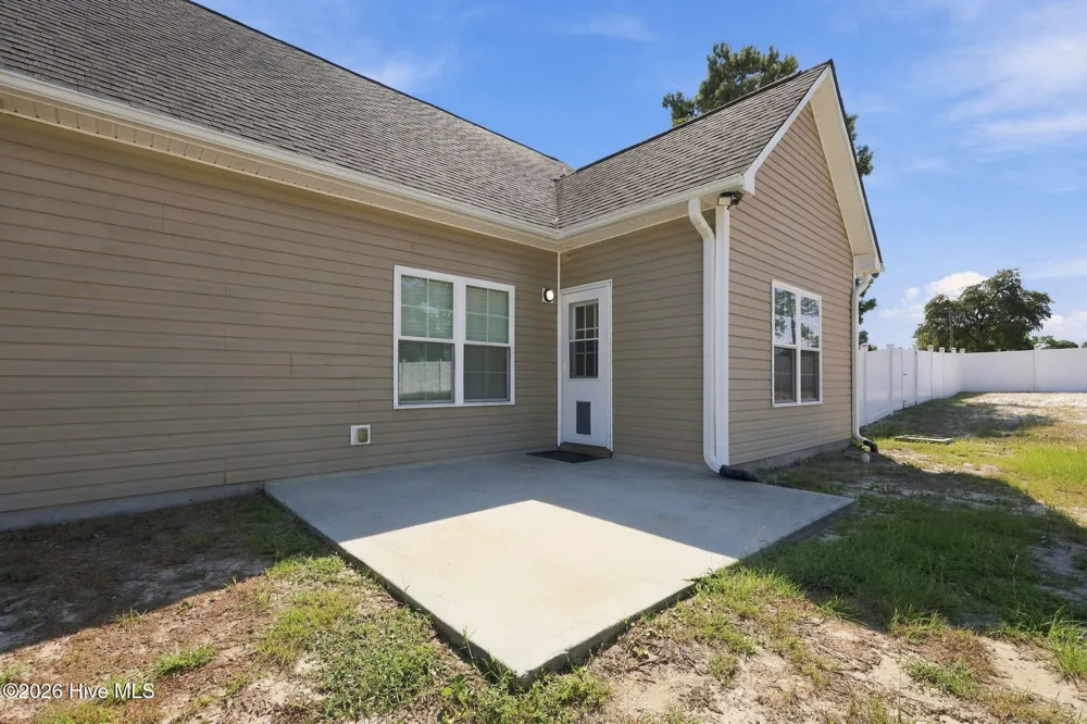227 Queens Haven Road Hubert, NC 28539