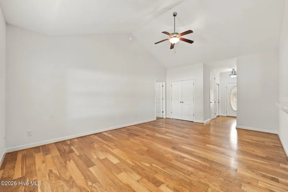 227 Queens Haven Road Hubert, NC 28539