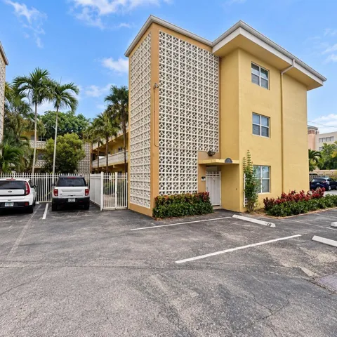 815 Middle River Drive #110