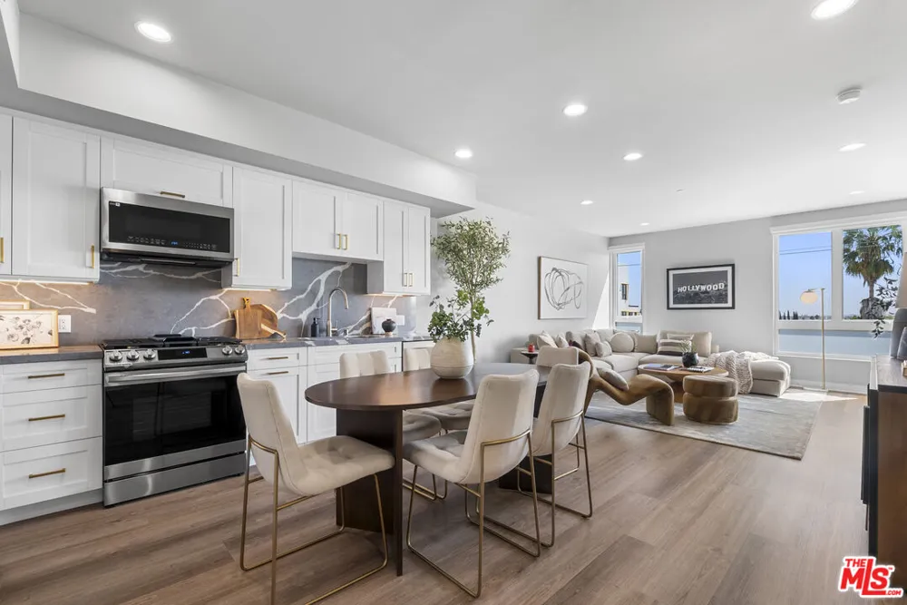 7428 Santa Monica Boulevard West Hollywood, CA 90046
