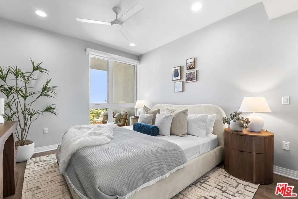 7428 Santa Monica Boulevard West Hollywood, CA 90046