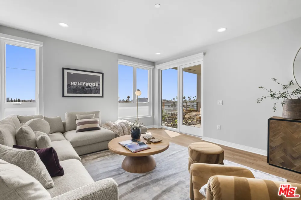 7428 Santa Monica Boulevard West Hollywood, CA 90046