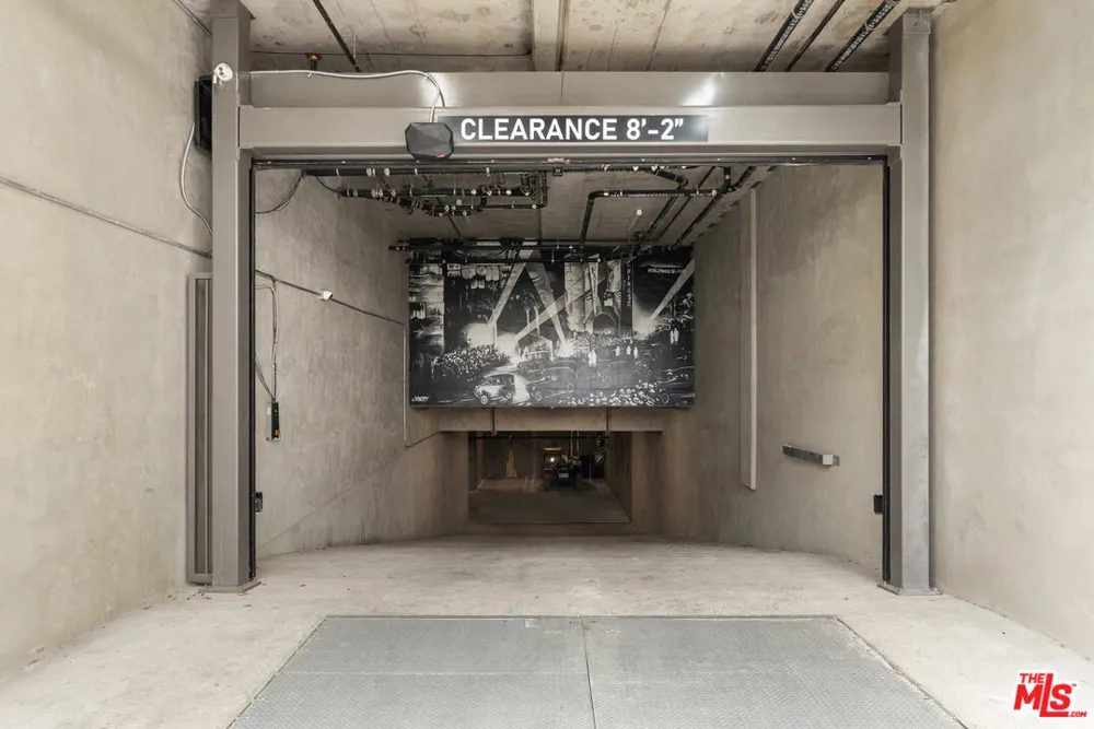 7428 Santa Monica Boulevard West Hollywood, CA 90046