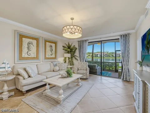 Avellino Way #2815
