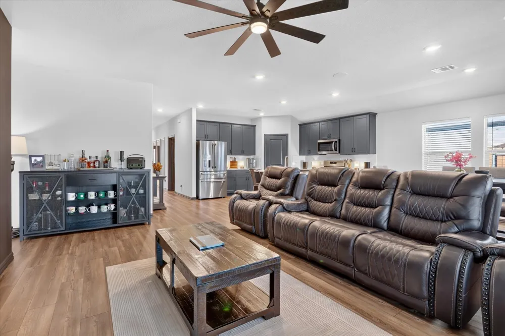 2128 Gill Star Drive Haslet, TX 76052
