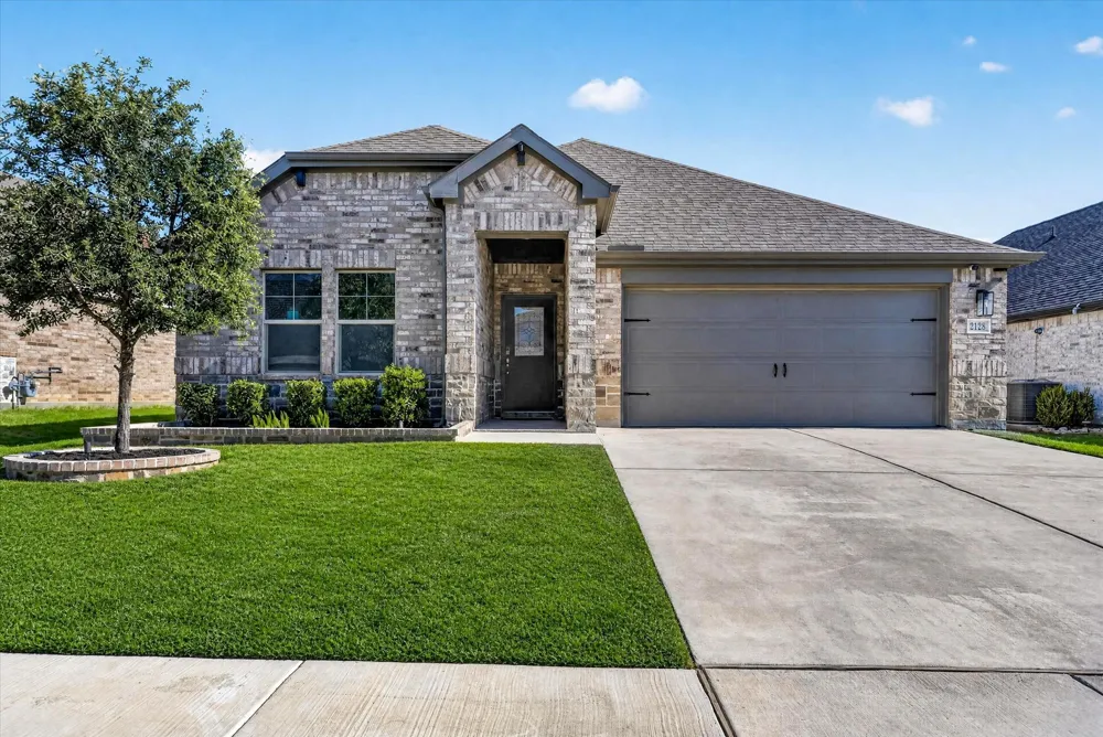 2128 Gill Star Drive Haslet, TX 76052