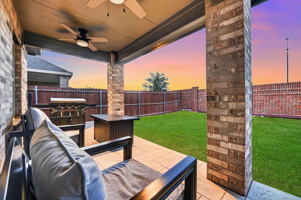 2128 Gill Star Drive Haslet, TX 76052