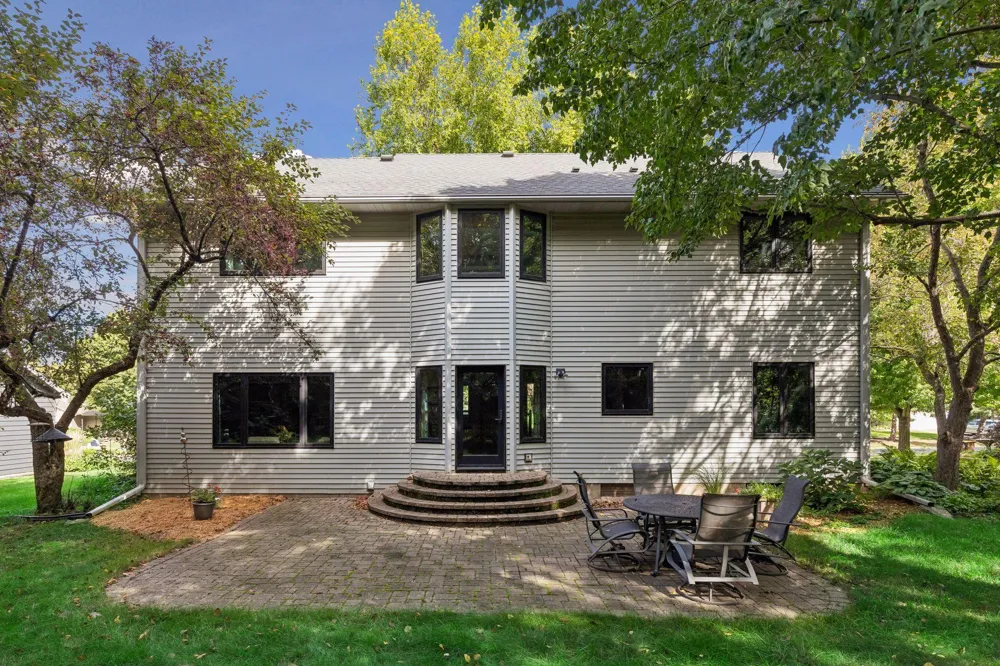 10460 170th Street W Lakeville, MN 55044