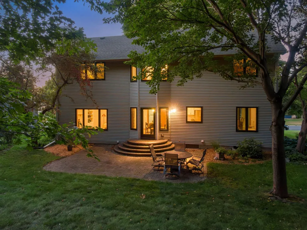 10460 170th Street W Lakeville, MN 55044