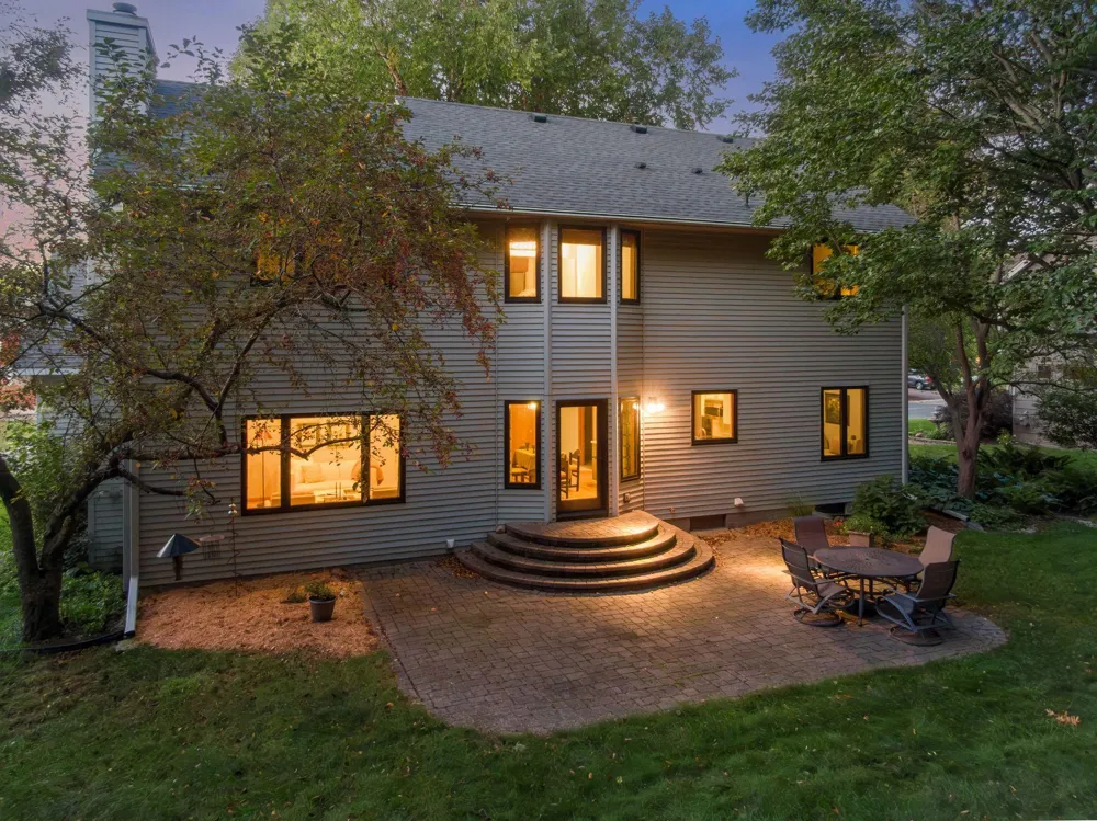 10460 170th Street W Lakeville, MN 55044