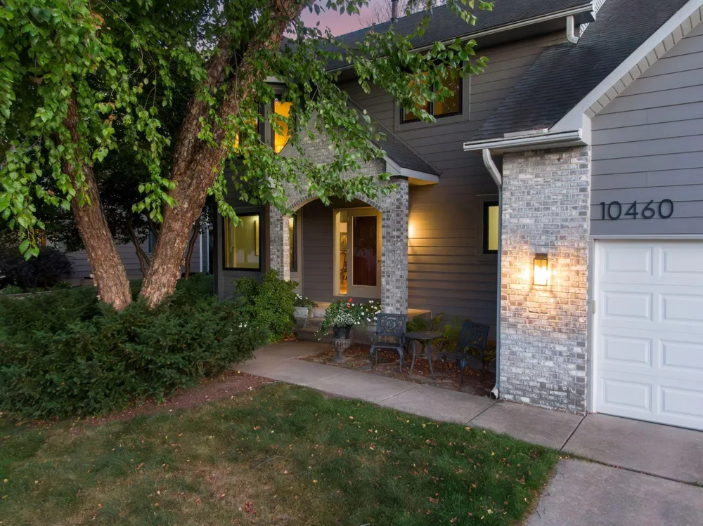 10460 170th Street W Lakeville, MN 55044