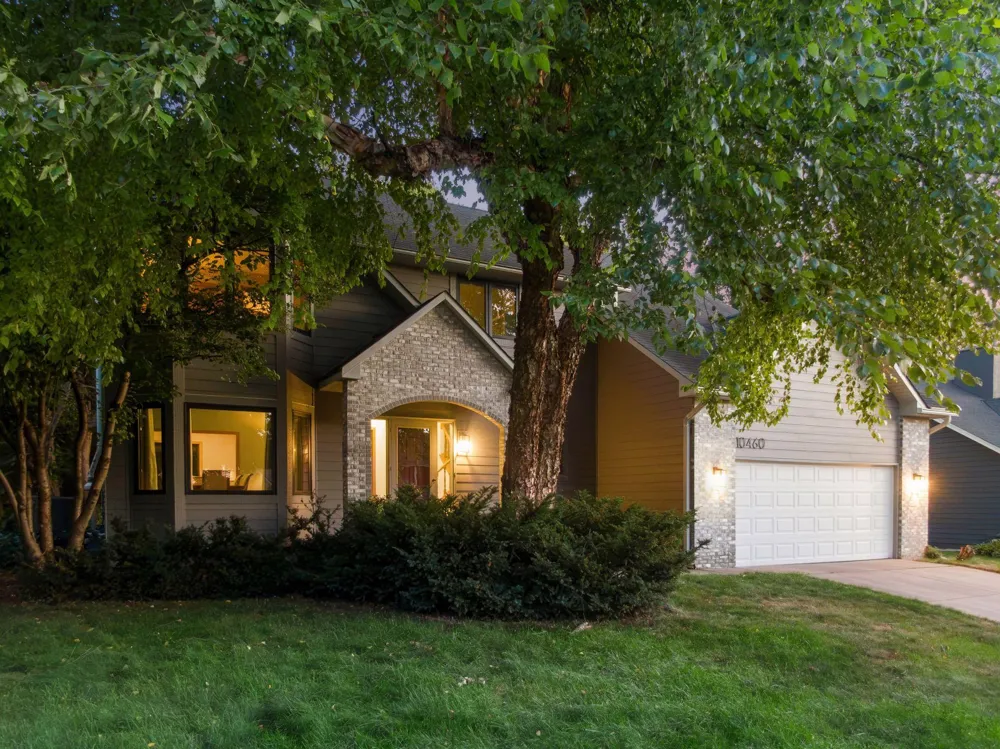 10460 170th Street W Lakeville, MN 55044