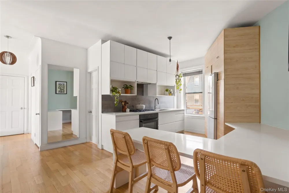 45-08 40th #C44 Sunnyside, NY 11104