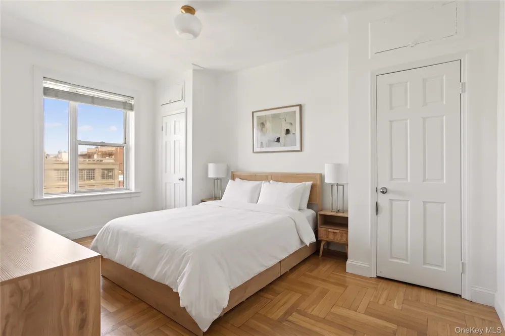 45-08 40th #C44 Sunnyside, NY 11104