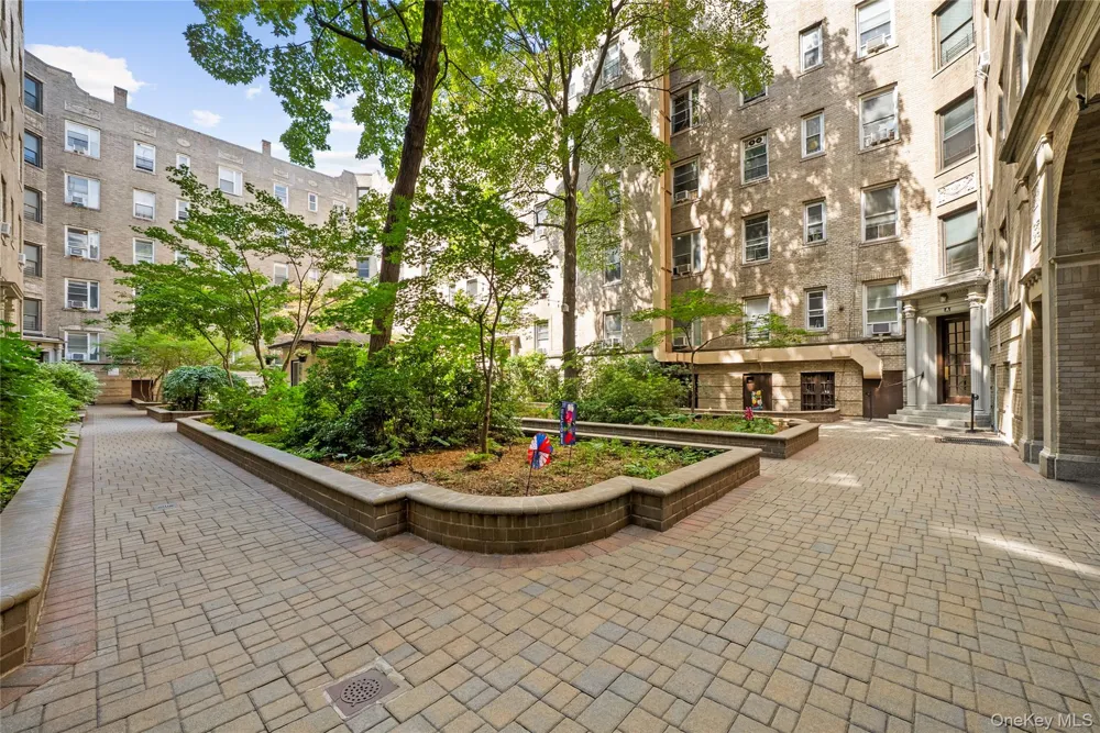 45-08 40th #C44 Sunnyside, NY 11104