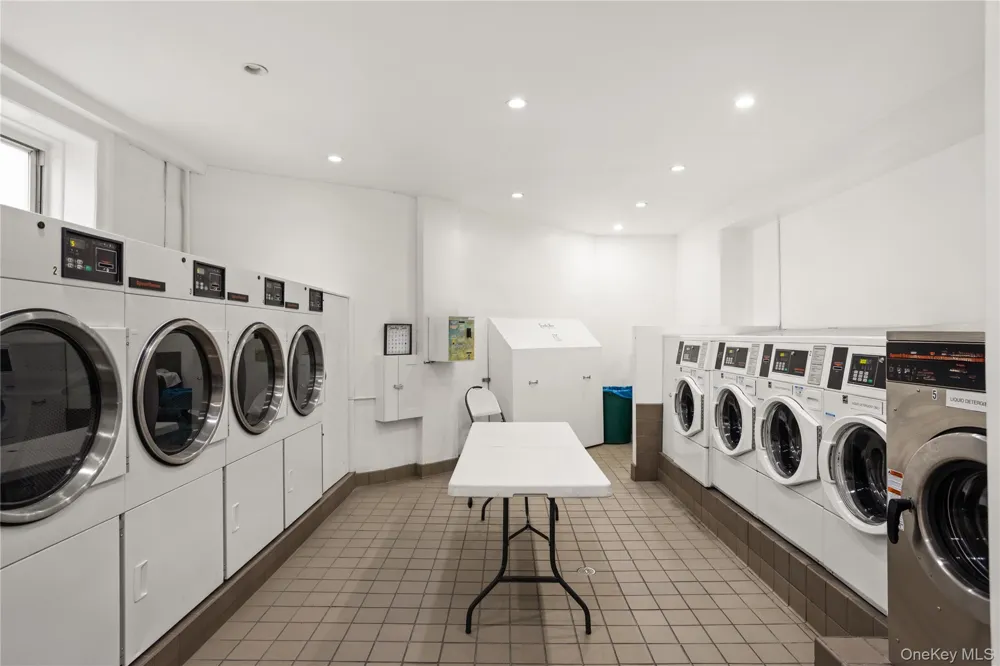 45-08 40th #C44 Sunnyside, NY 11104