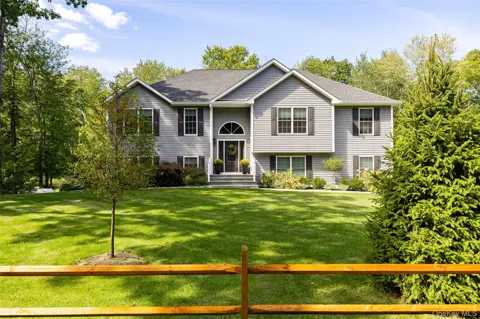 327 Commons Road