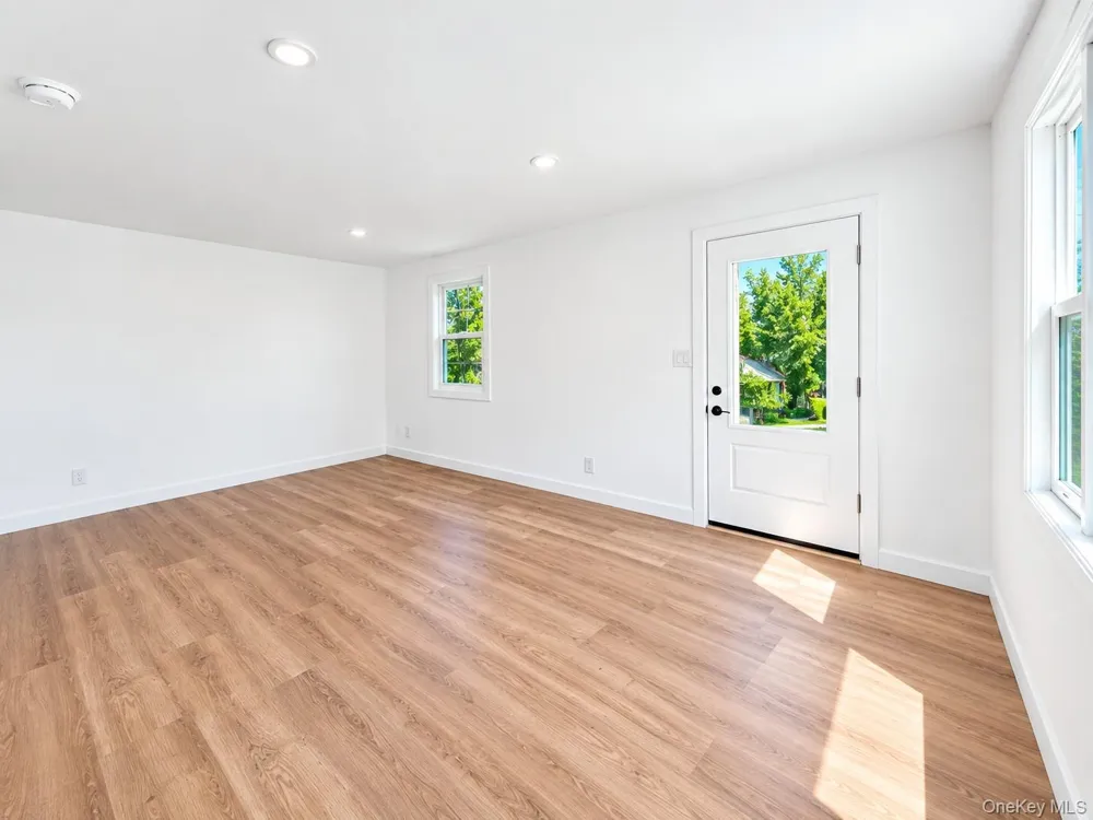 444 Avondale Drive Shirley, NY 11967