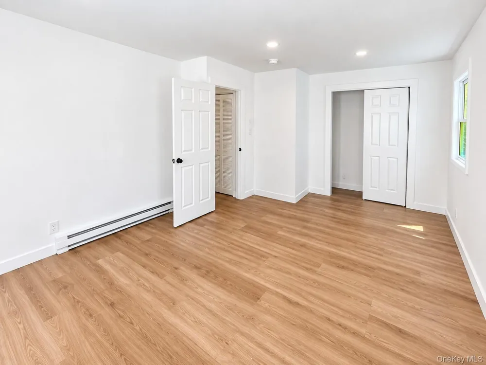 444 Avondale Drive Shirley, NY 11967