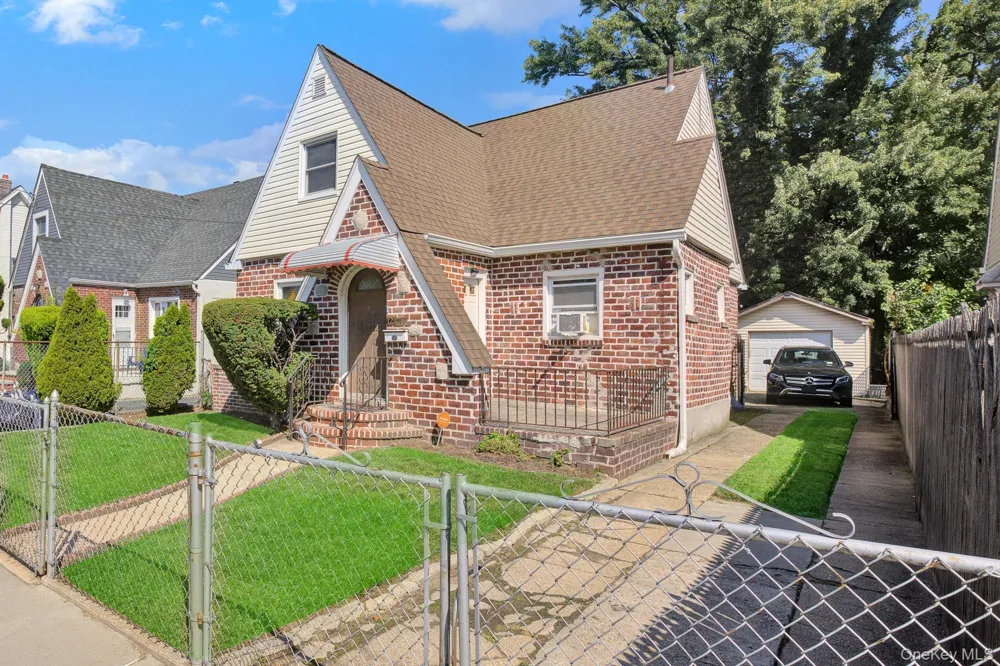 124-19 193rd Street Springfield Gardens, NY 11413