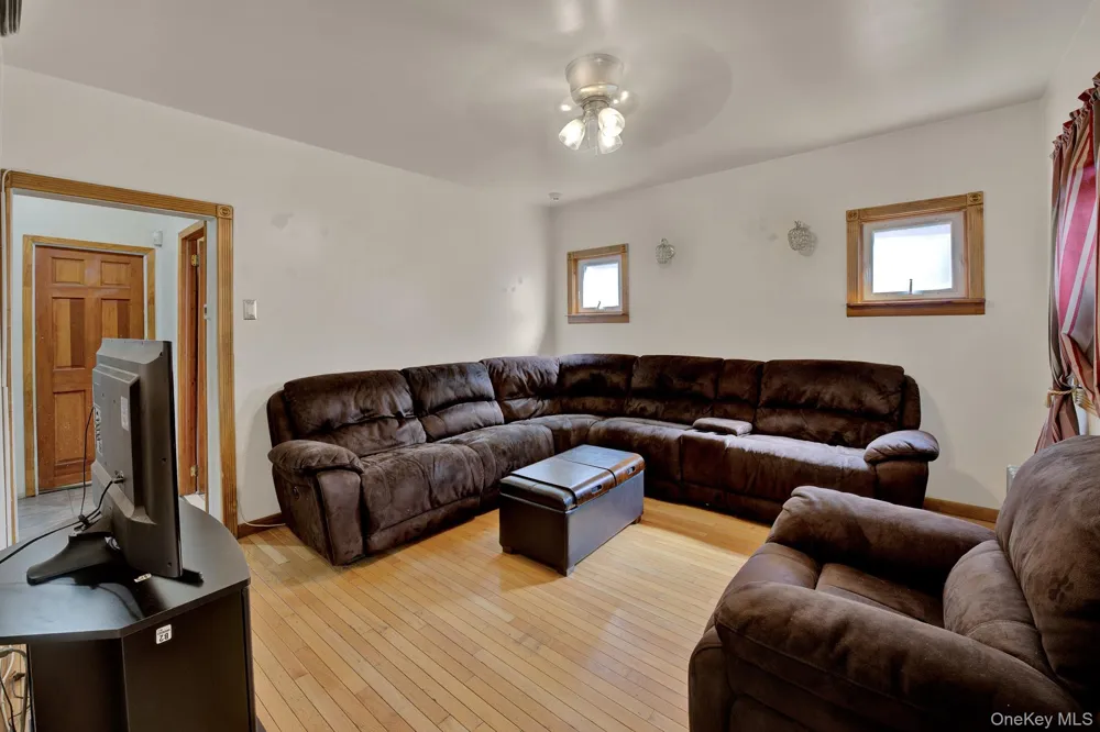 124-19 193rd Street Springfield Gardens, NY 11413