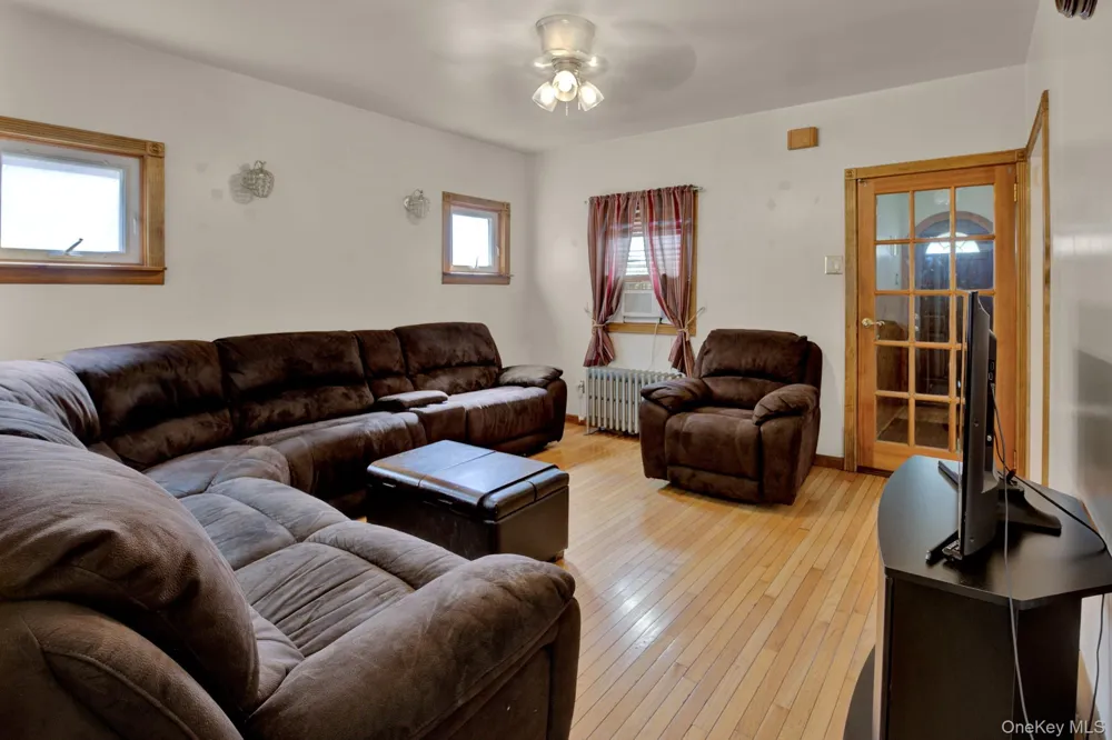 124-19 193rd Street Springfield Gardens, NY 11413