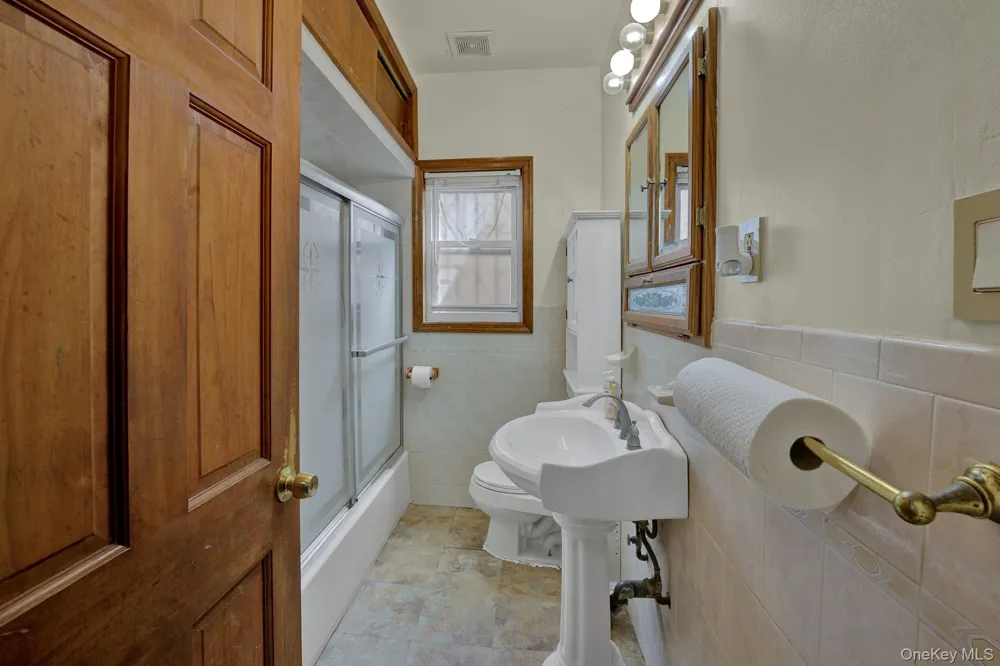 124-19 193rd Street Springfield Gardens, NY 11413