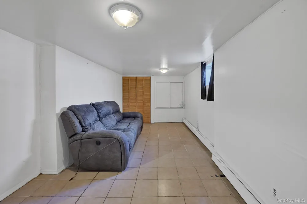 124-19 193rd Street Springfield Gardens, NY 11413