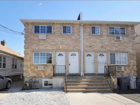 128 Pugsley Avenue #2