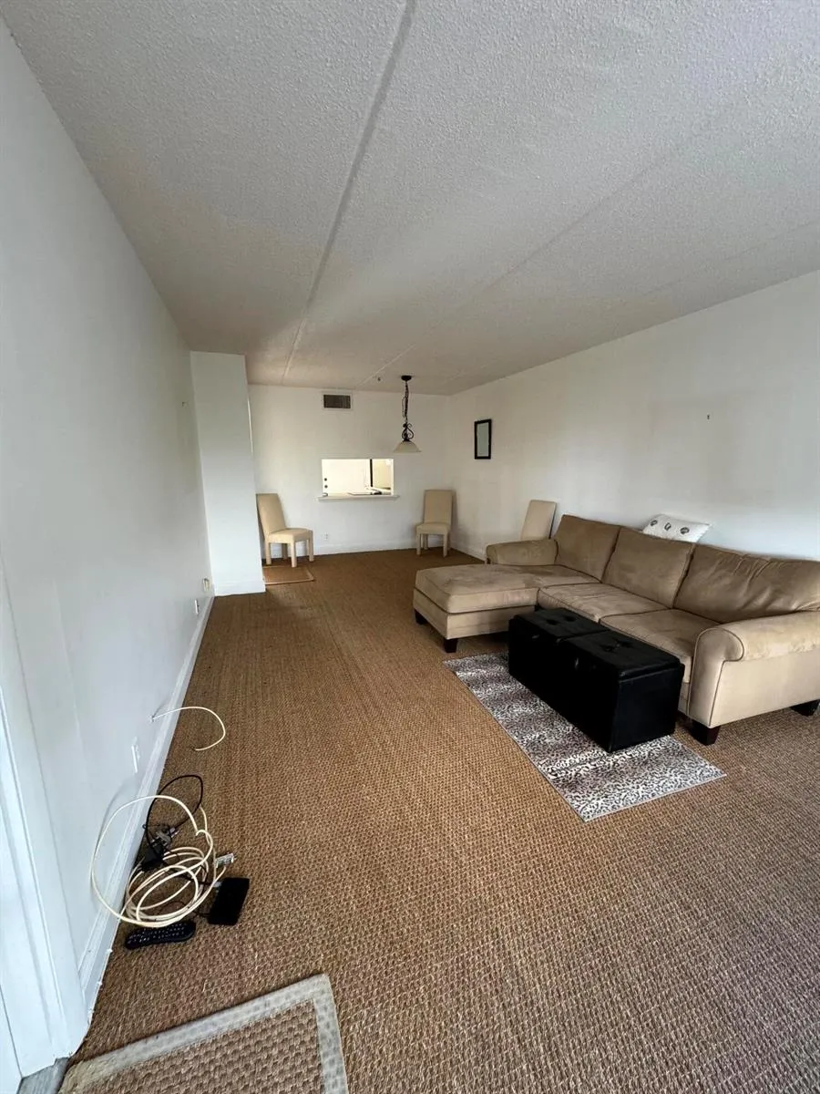 4500 FLAGLER DRIVE #D2 West Palm Beach, FL 33407
