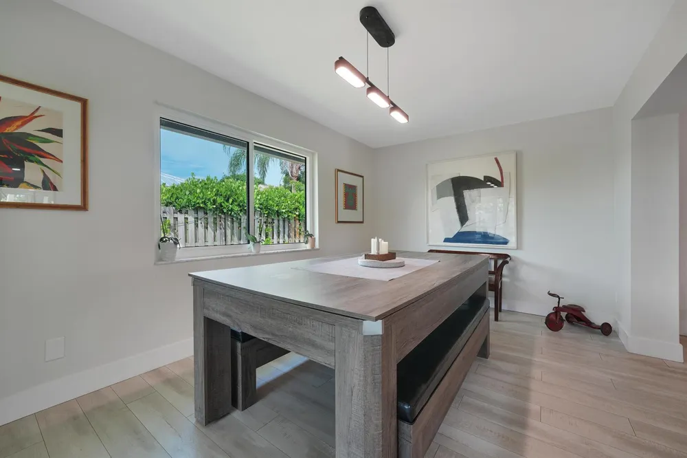 129 Stillwater Circle Jupiter, FL 33458