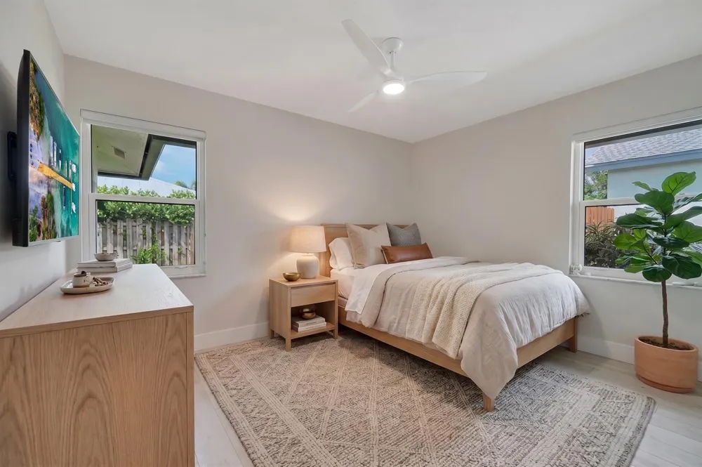129 Stillwater Circle Jupiter, FL 33458