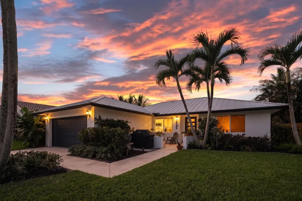129 Stillwater Circle Jupiter, FL 33458