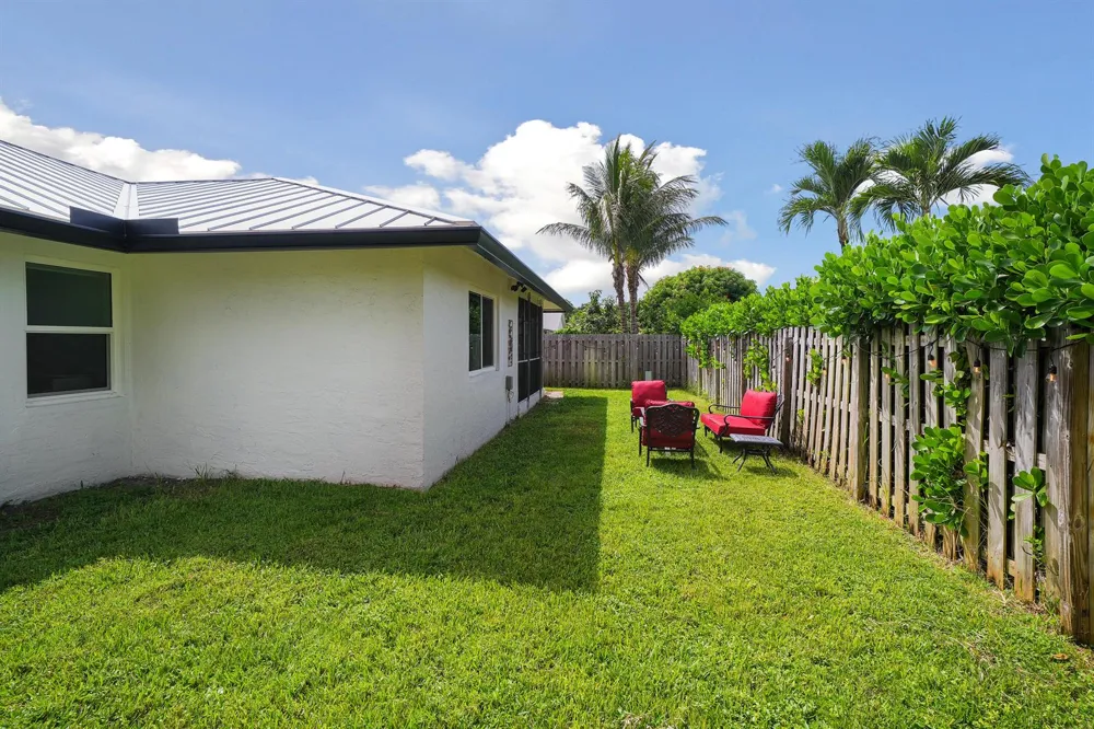 129 Stillwater Circle Jupiter, FL 33458