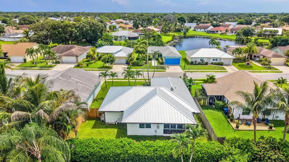 129 Stillwater Circle Jupiter, FL 33458