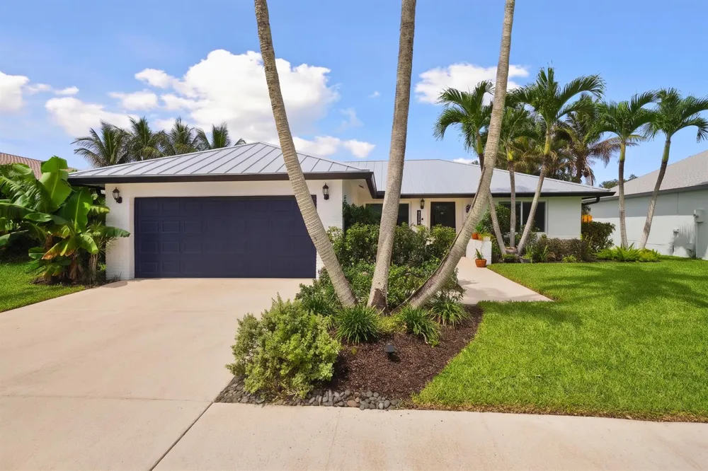 129 Stillwater Circle Jupiter, FL 33458