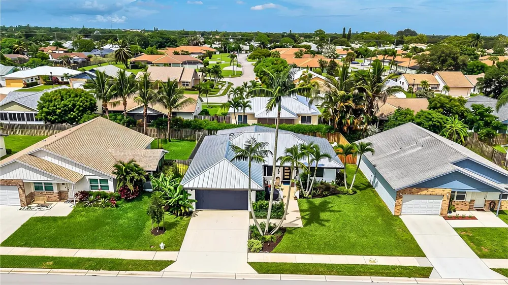 129 Stillwater Circle Jupiter, FL 33458