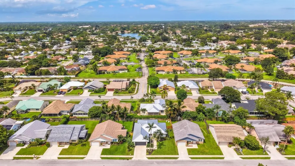 129 Stillwater Circle Jupiter, FL 33458